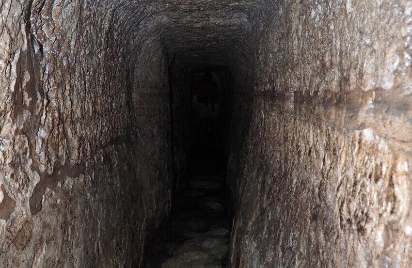 An Ingenious Sluice Gate in Hezekiah’s Tunnel Revealed by New Research ...