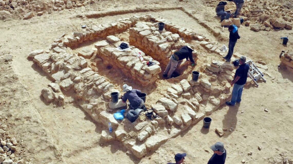 2,500-Year-Old Tomb Complex Discovered at Critical Crossroads in Southern Israel