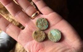 Jewish Coins Discovered in Benjamin Area Caves by U.S. Ambassador&rsquo;s Grandchildren